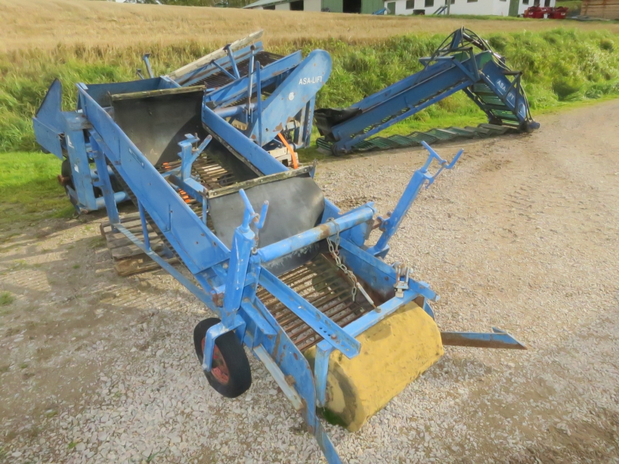 5097 Asa-Lift onion loader with elevator