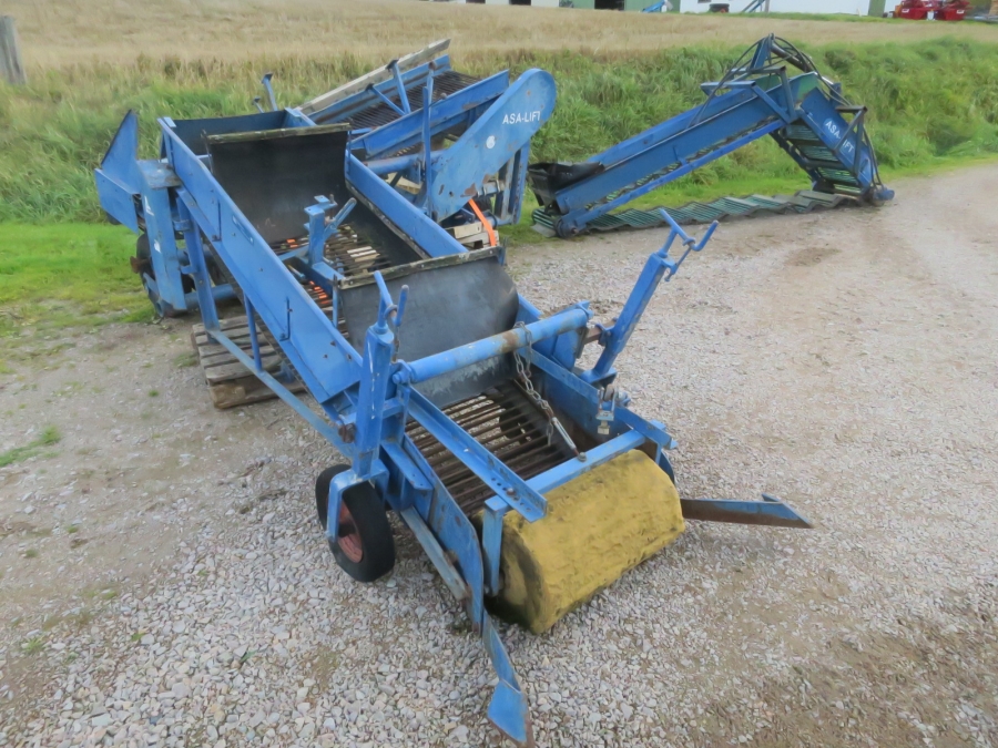 5097 Asa-Lift onion loader with elevator