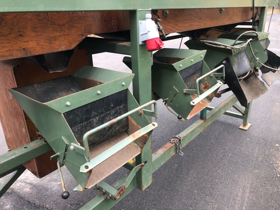 5179 Compas EAS60 potato sorter