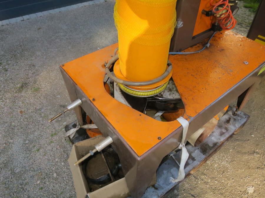 5235 Daumar weigher and Xarpa net clipper