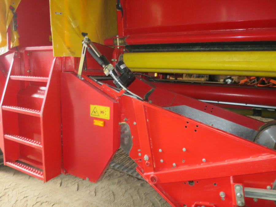 5278 Grimme SE75-40 potato harvester