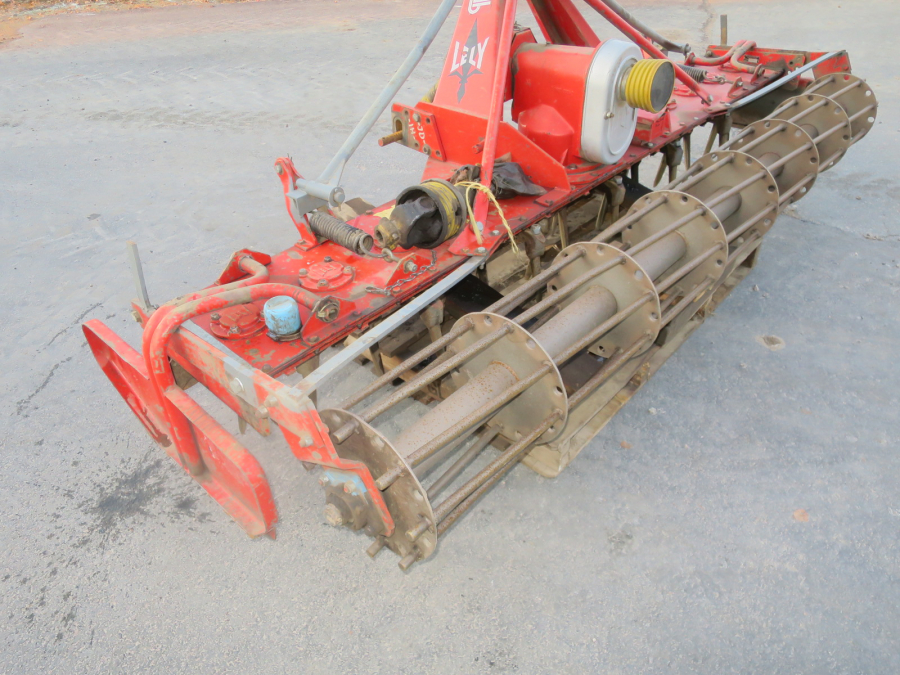 5284 Lely power harrow  rotavator 3 m.