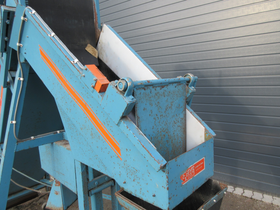 5354 EMVE automatic weigher with double feeding belts