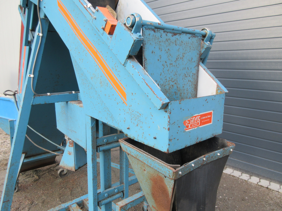 5354 EMVE automatic weigher with double feeding belts