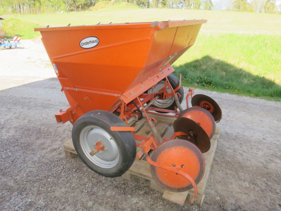 5365 Underhaug Potato planter 2 row