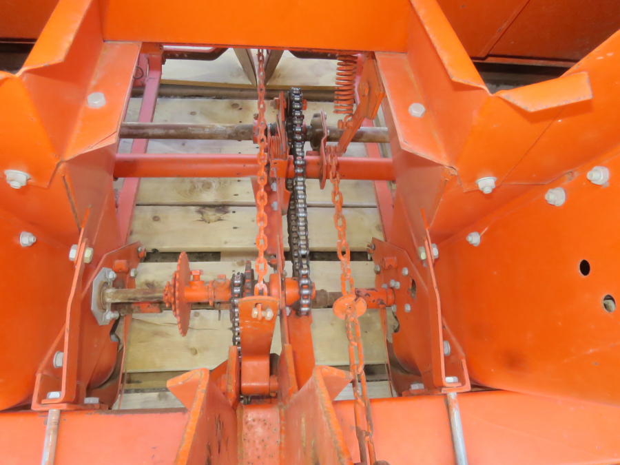 5365 Underhaug Potato planter 2 row