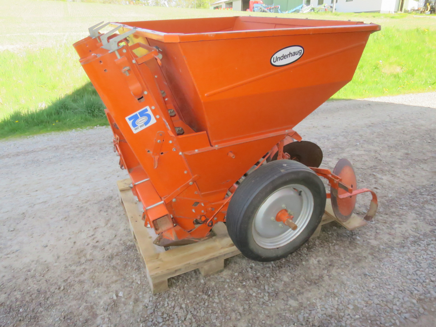 5365 Underhaug Potato planter 2 row