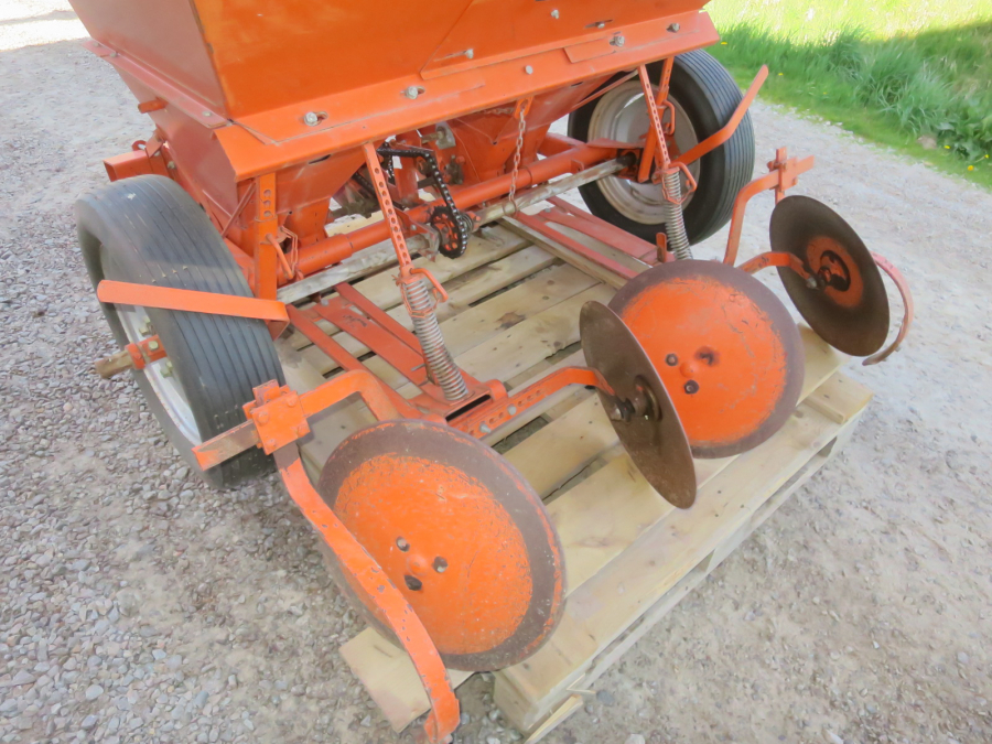 5365 Underhaug Potato planter 2 row