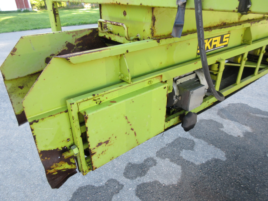 5529 Skals hopper with box turner