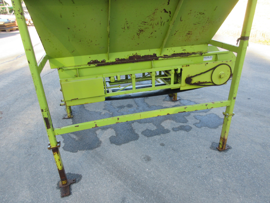 5529 Skals hopper with box turner