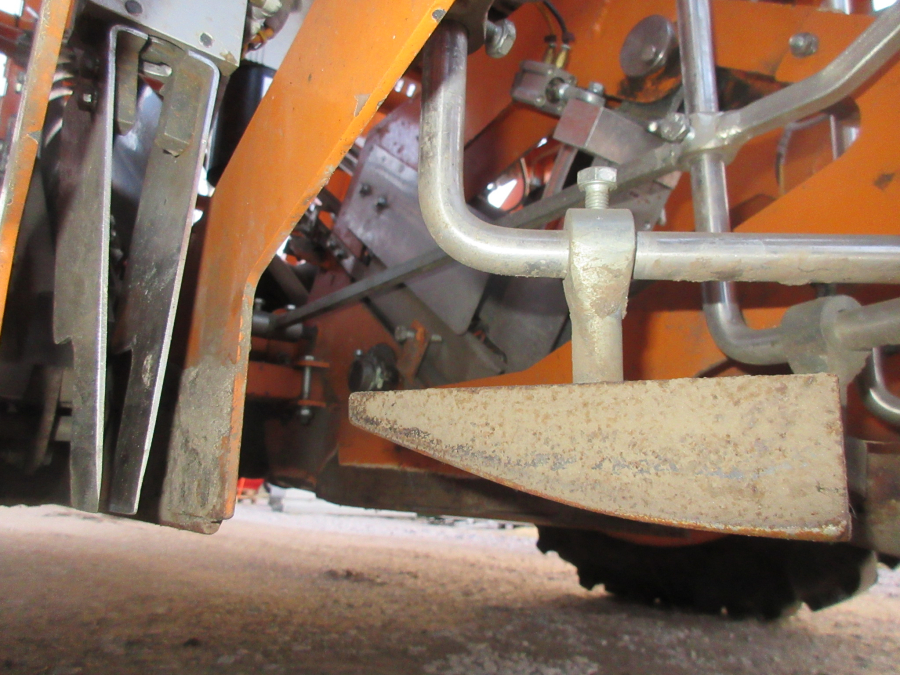 5615 Regero block transplanter planting machine 4 row