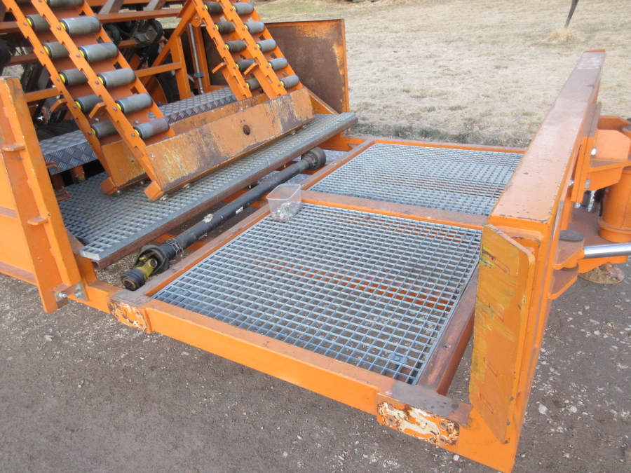 5615 Regero block transplanter planting machine 4 row