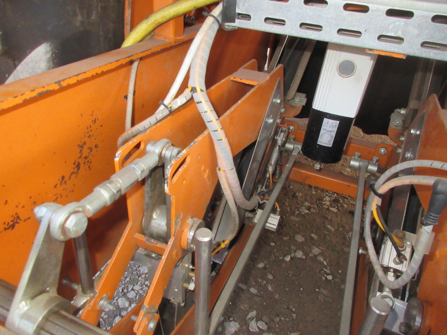 5615 Regero block transplanter planting machine 4 row