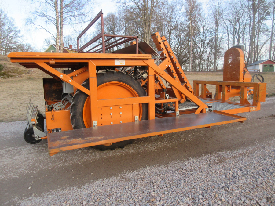 5615 Regero block transplanter planting machine 4 row
