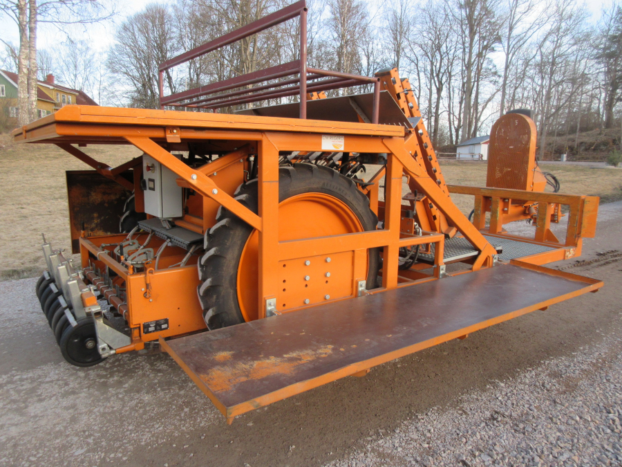 5615 Regero block transplanter planting machine 4 row