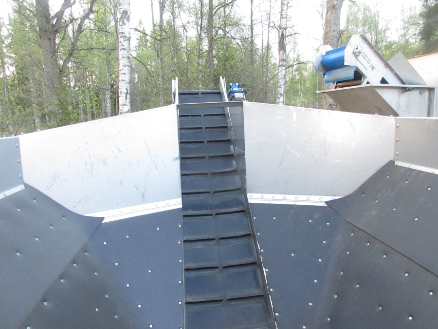 5825 EKKO feeding bunker STAINLESS STEEL