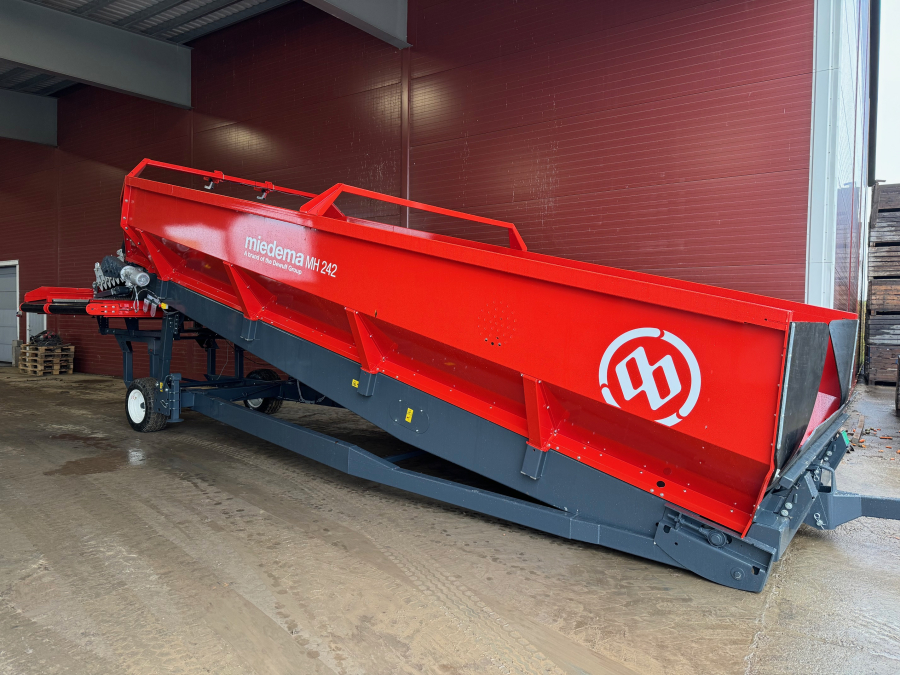 5980 Miedema MH242 receiving hopper 30 cubic meter 