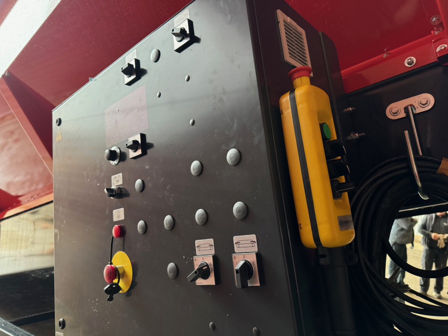 5980 Miedema MH242 receiving hopper 30 cubic meter 