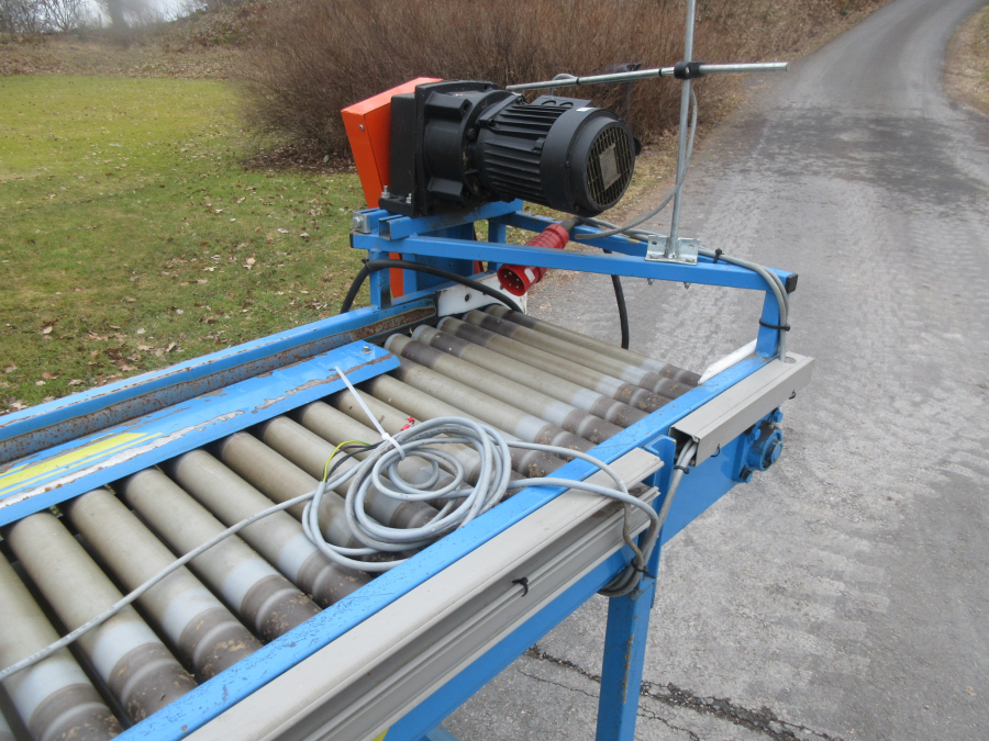 6022 EMVE roller table 2200x500