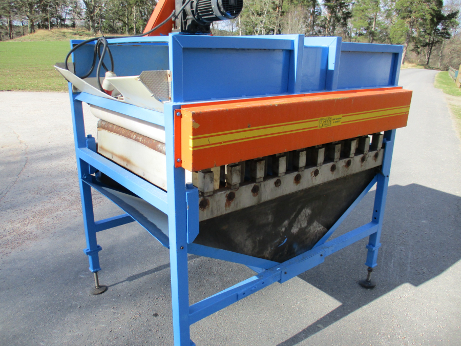 6122 EMVE felt drier table