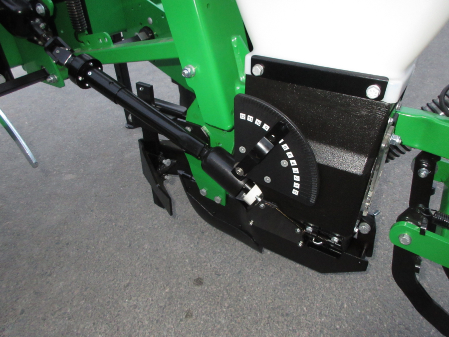6150 Sfoggia Gamma plus precision seeder for corn 