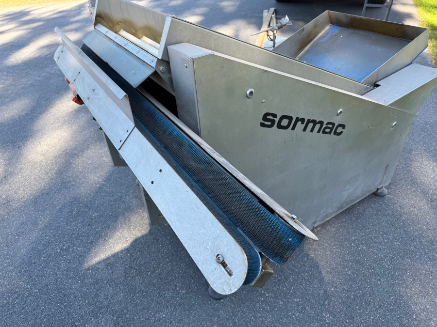 6194 Sormac PVW Step Flow feeder for carrot