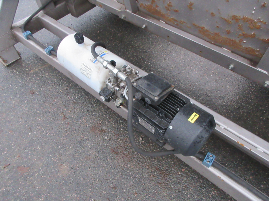 6221 EMVE BT800 box turner