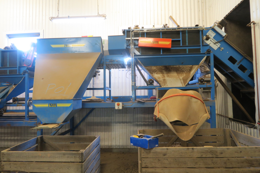 6254 EMVE screen grading line