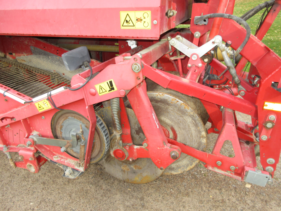 6281 Grimme SE85-55 potato harvester