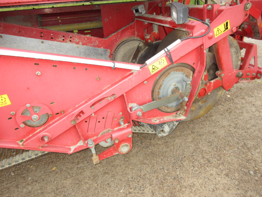 6281 Grimme SE85-55 potato harvester