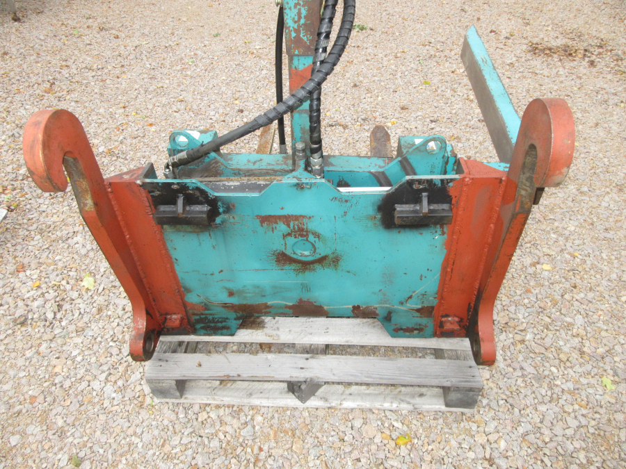6310 Box turner side tipping volvo attachment