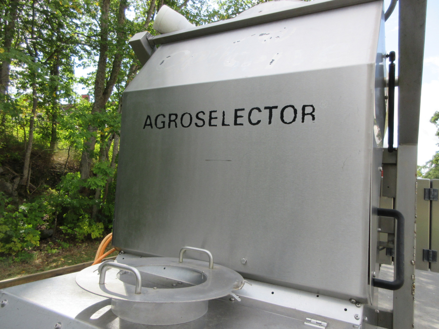6313 Agroselector 6T-3 optical sorter grader