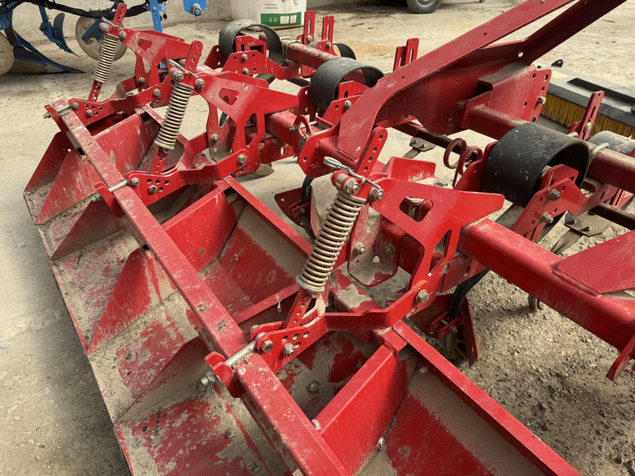 6321 Grimme GH ridger 4 row