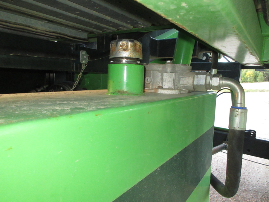 6322 AVR 6100 potato harvester