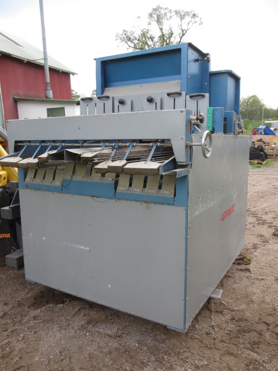 3539 Upmatic multi head weigher 1025 E 2,5-25 kg year model 2001