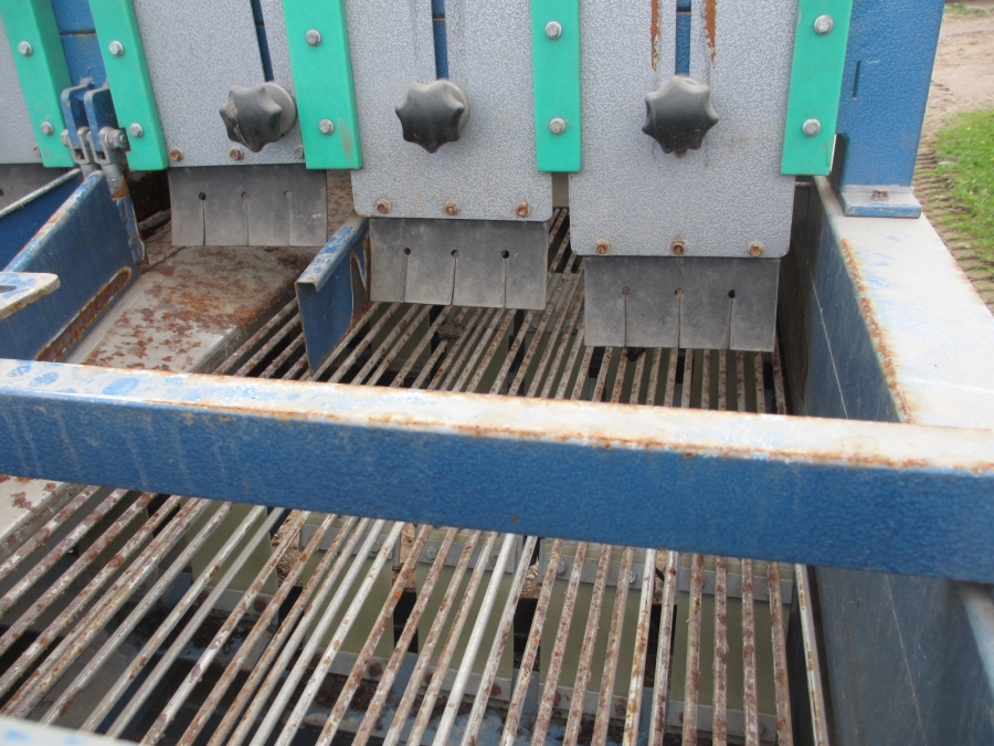 3539 Upmatic multi head weigher 1025 E 2,5-25 kg year model 2001
