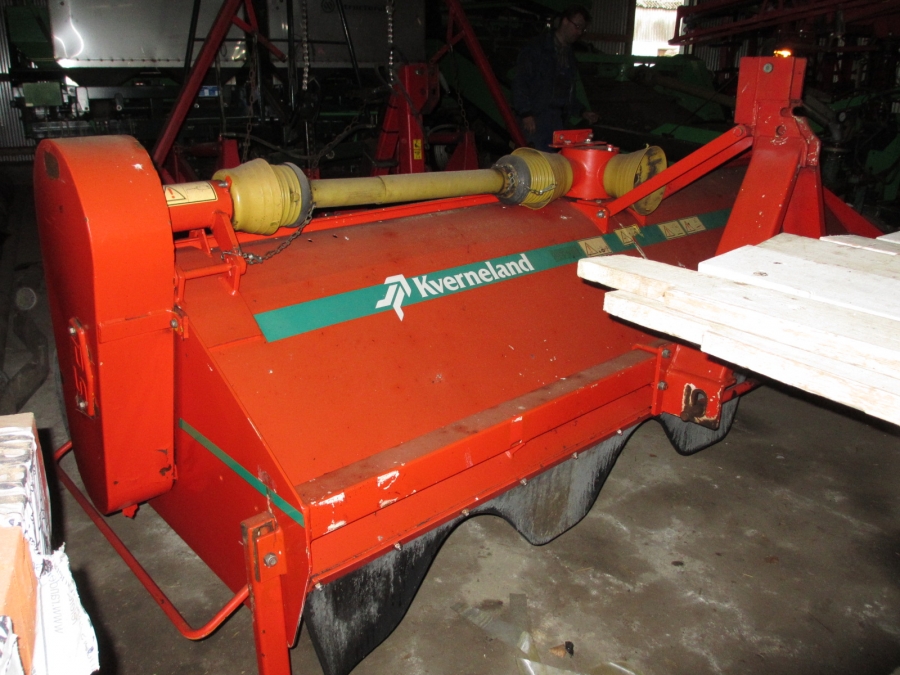 3718 Kverneland / Rumptstad haulm topper 4x75 cm