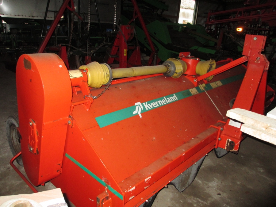 3718 Kverneland / Rumptstad haulm topper 4x75 cm