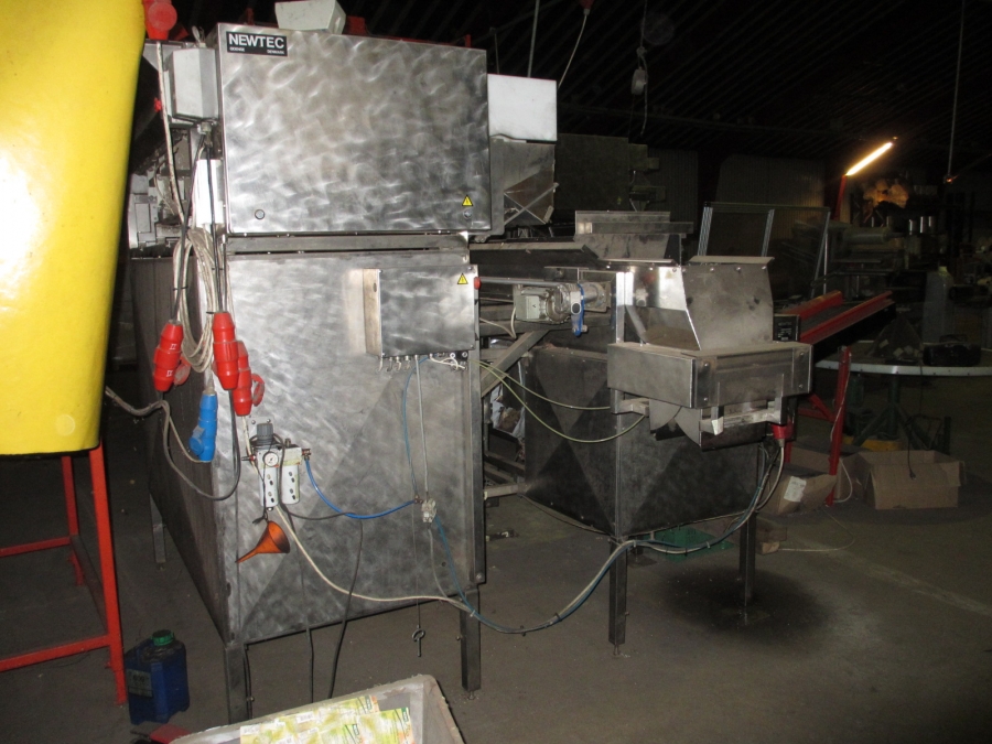 3730 Newtec 2009XB weigher and bagging complete line