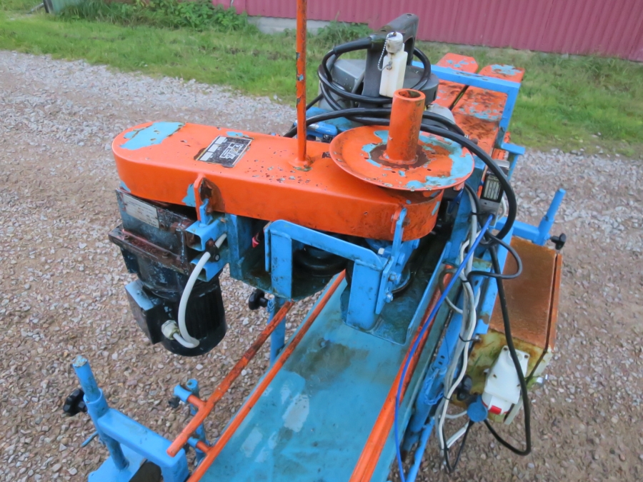 3779 Emve sylinje