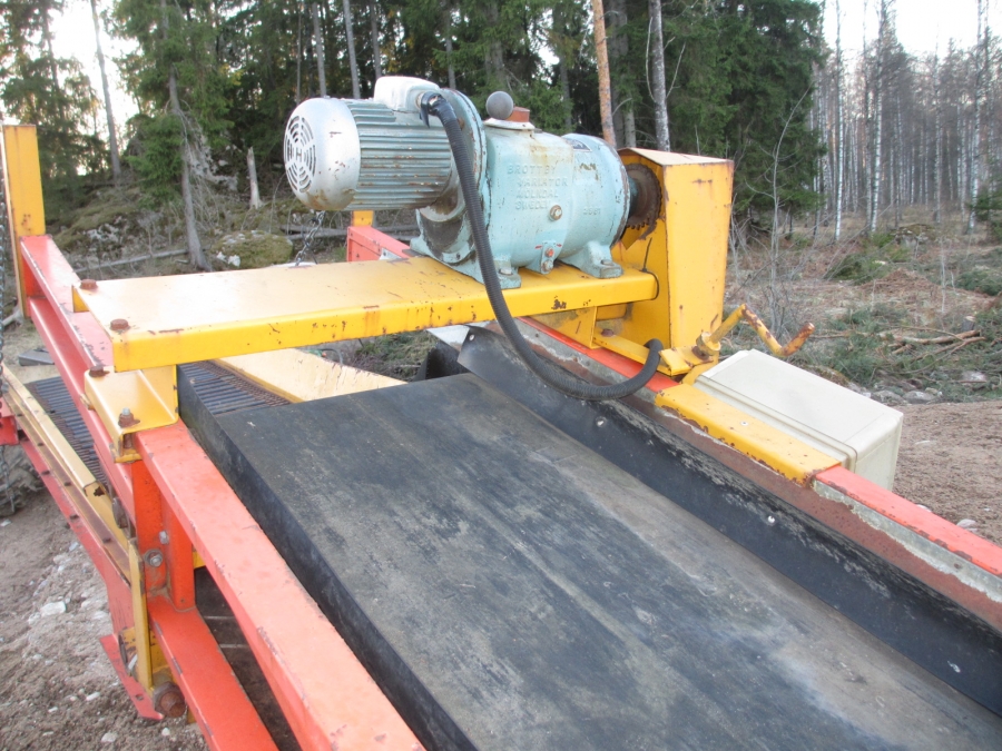 3821 Climax receiving hopper