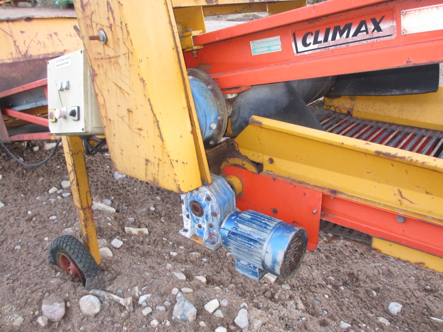 3821 Climax receiving hopper