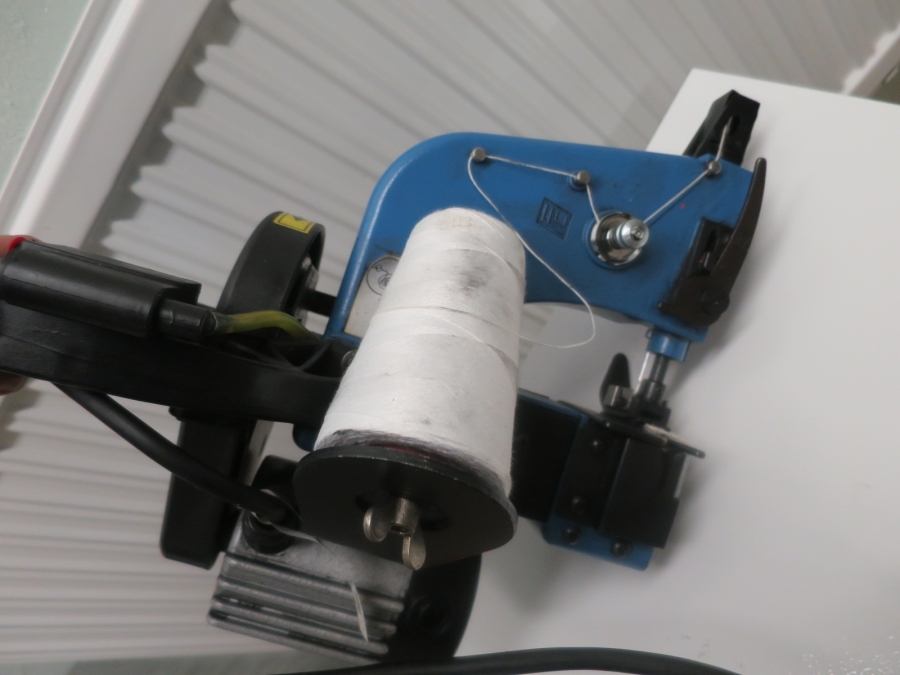 3908 Fischbein Stitcher hand model