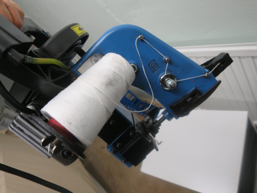 3908 Fischbein Stitcher hand model