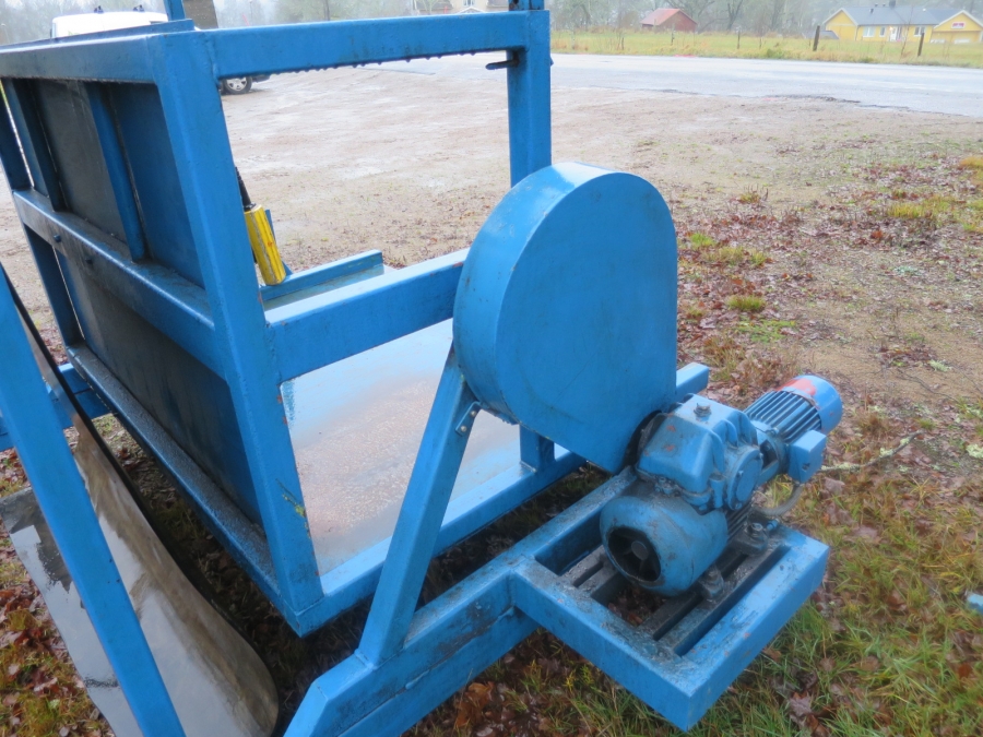 3916 EMVE box turner electrical 1600 mm boxes
