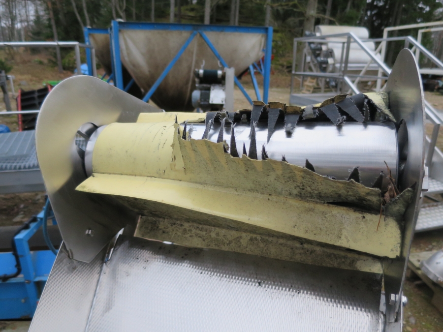3929 Rostfri elevator 1700x400 mm 