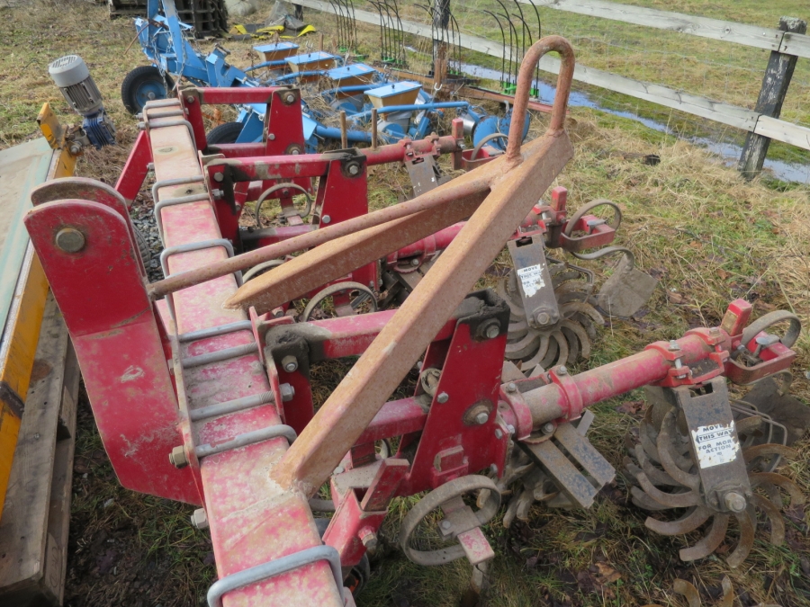 4027 Turbokup 4 row potato ridger / weed control