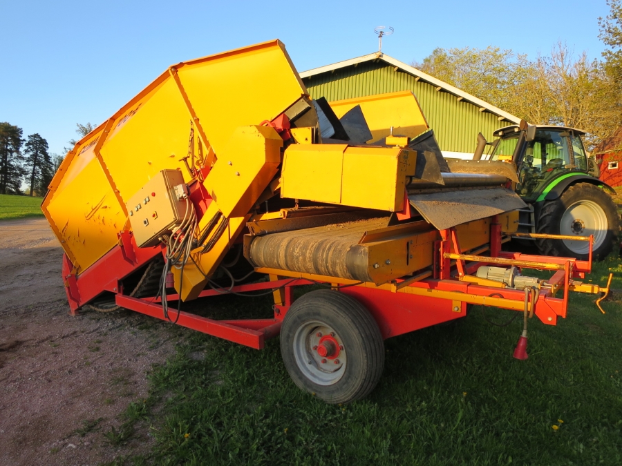 4089 Climax receiving hopper 700E