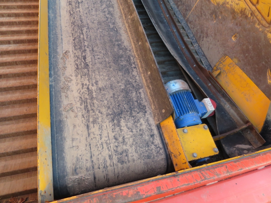 4089 Climax receiving hopper 700E