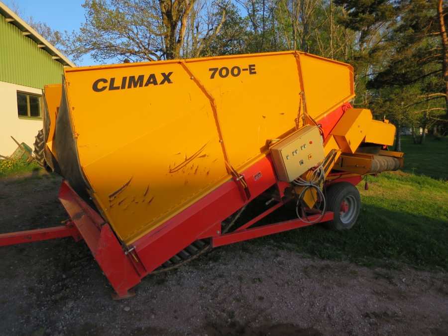 4089 Climax receiving hopper 700E